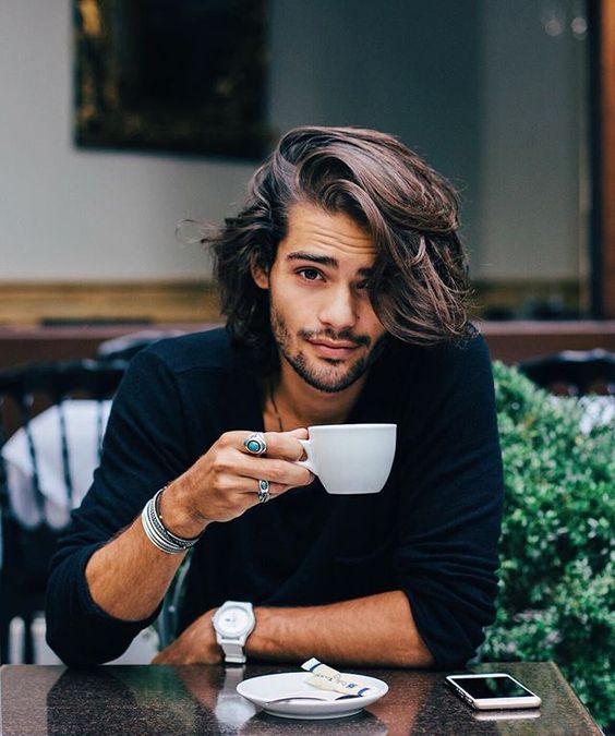 Cabelo grande deals masculino